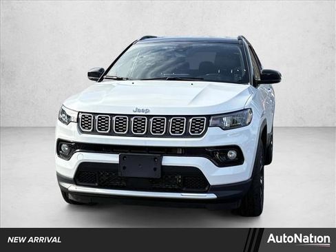 Used 2025 Jeep Compass Limited image 1