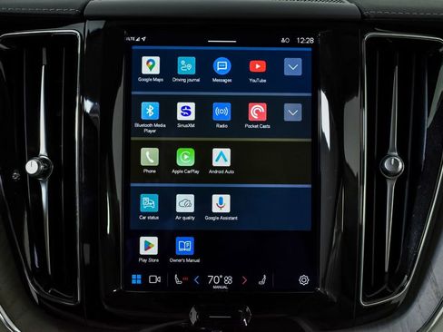 Certified 2023 Volvo XC60 B5 Ultimate w/ Protection Package Premier image 16