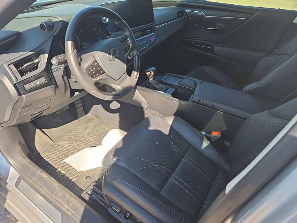 Used 2022 Lexus ES 350 Ultra Luxury FWD image 13