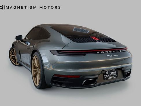 Used 2020 Porsche 911 Carrera image 3