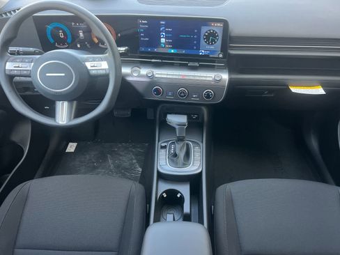 New 2026 Hyundai Kona SE image 4