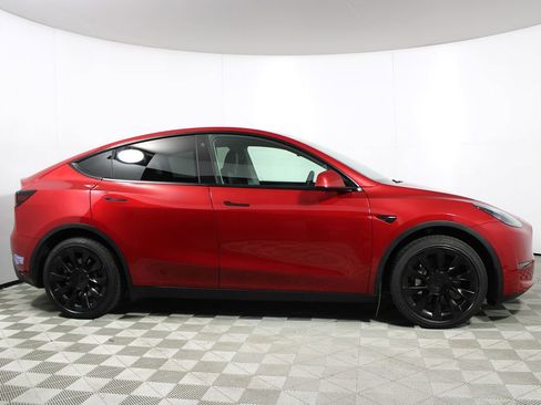 Used 2021 Tesla Model Y Long Range image 38