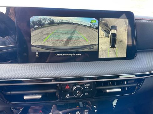 Used 2025 Nissan Kicks SR image 19