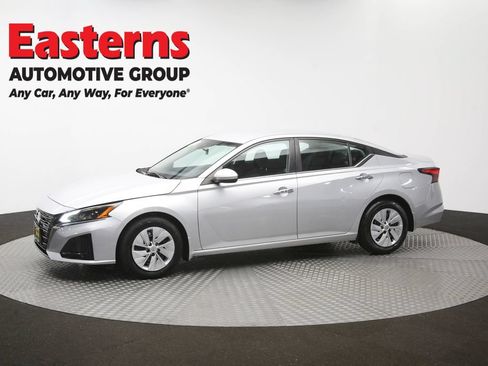 Used 2023 Nissan Altima 2.5 S FWD image 56
