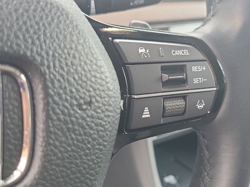 Certified 2025 Honda Pilot Elite image 28