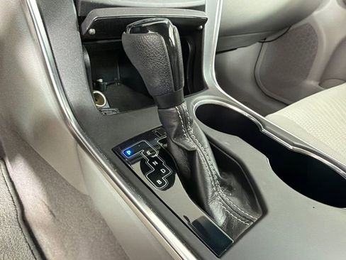 Used 2017 Toyota Camry LE image 30