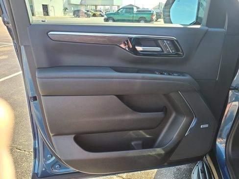 New 2026 Chevrolet Tahoe LT w/ Comfort Package AWD/4WD image 19