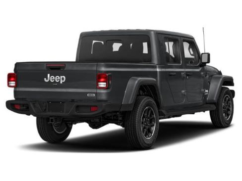 Used 2022 Jeep Gladiator Overland w/ Cold Weather Group AWD/4WD image 2