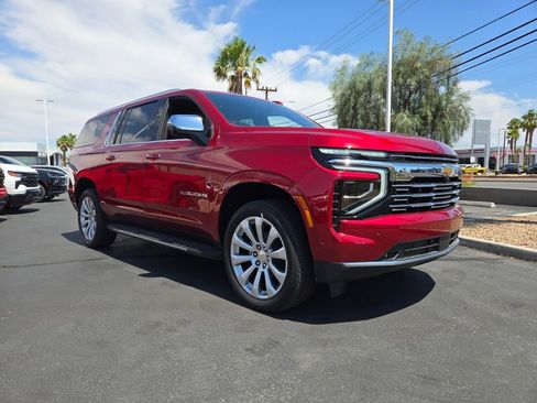 New 2025 Chevrolet Suburban Premier image 1