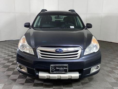Used 2011 Subaru Outback 2.5i Limited image 6
