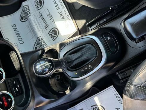 Used 2014 FIAT 500L Lounge FWD image 36