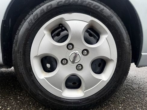 Used 2003 Nissan Sentra GXE image 9