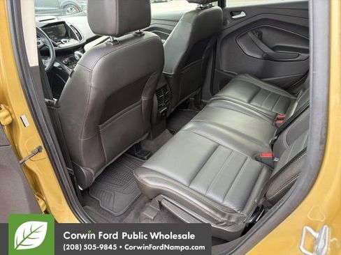 Used 2015 Ford Escape Titanium w/ Canadian Touring Package AWD/4WD image 28