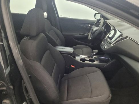Used 2022 Chevrolet Malibu LT FWD image 21