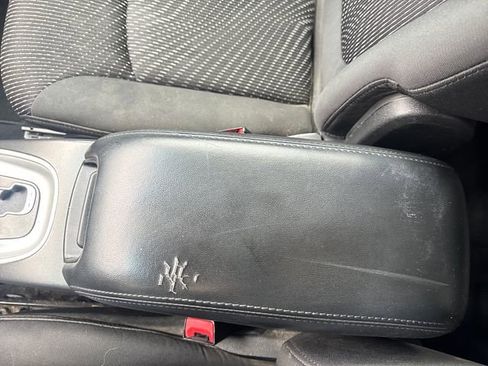 Used 2016 Dodge Journey SXT w/ Comfort/Convenience Group image 24