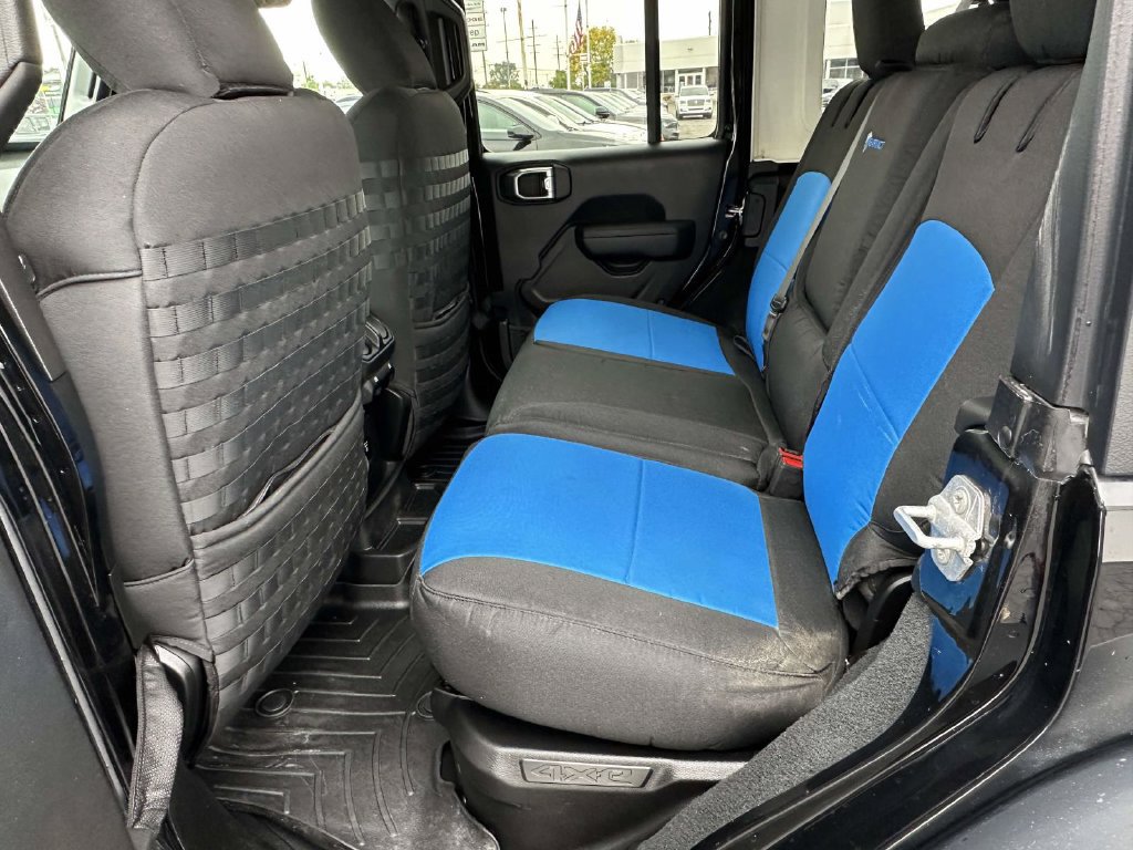 Used 2022 Jeep Wrangler Unlimited Rubicon 4xe AWD/4WD image 11