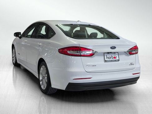 Used 2019 Ford Fusion SE image 9