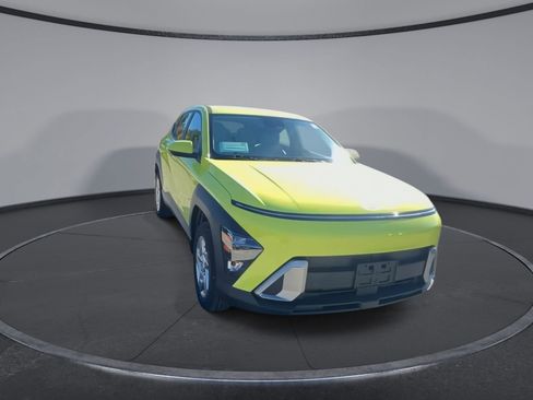 New 2026 Hyundai Kona SE image 2