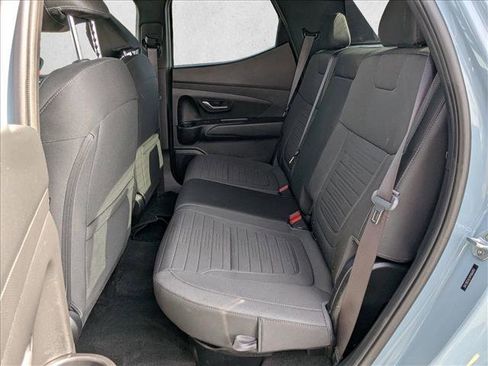 Used 2023 Hyundai Santa Cruz SEL image 17