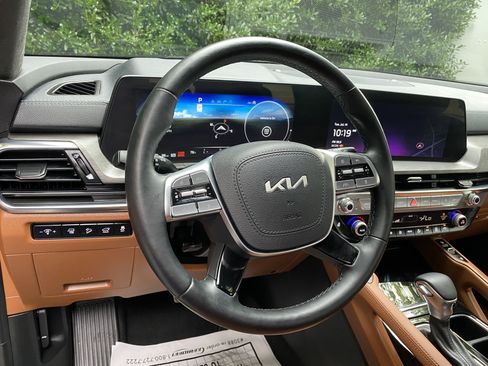 Used 2024 Kia Telluride SX Prestige X-Line AWD/4WD image 17