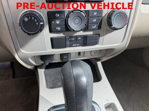 Used 2012 Ford Escape XLT FWD image 18