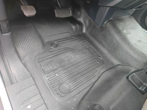 Used 2022 Ford F550 4x4 Regular Cab Super Duty image 15