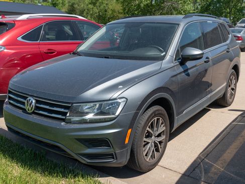 Used 2020 Volkswagen Tiguan SE FWD image 4