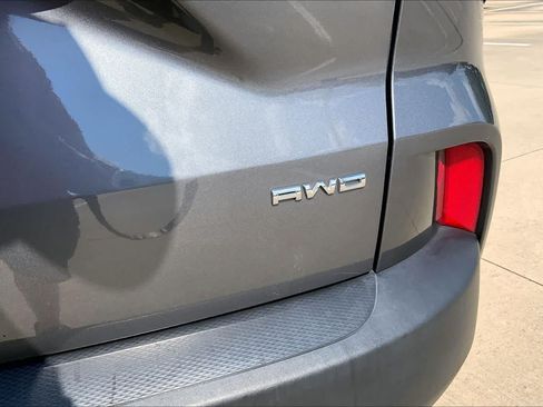 Used 2025 Ford Escape ST-Line AWD/4WD image 10