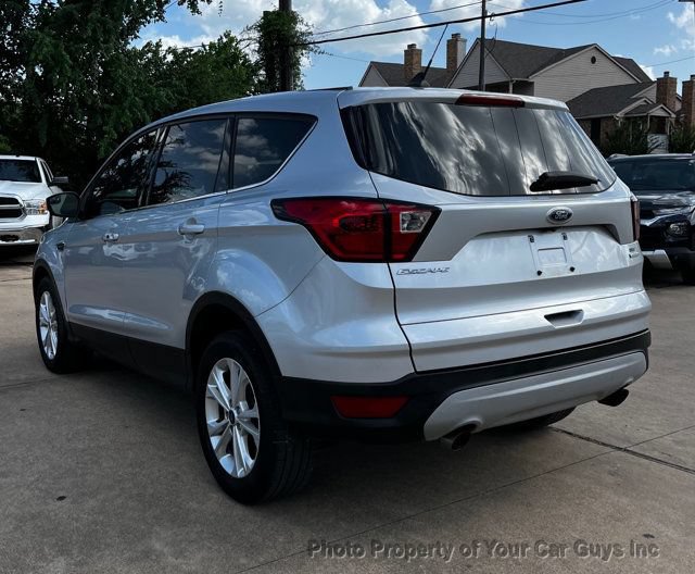 Used 2019 Ford Escape SE FWD image 10