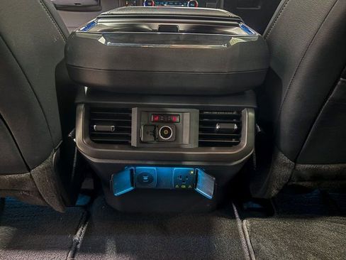 Used 2024 Ford F150 Lariat w/ Equipment Group 502A High image 22