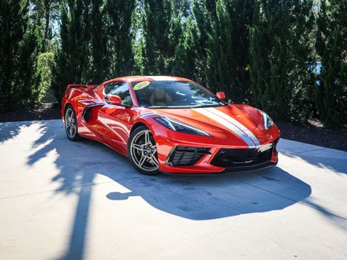 Used 2021 Chevrolet Corvette Stingray Preferred Cpe w/ 2LT image 2