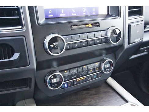 Used 2020 Ford Expedition Max Platinum RWD image 23
