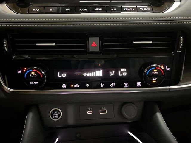 Used 2023 Nissan Rogue Platinum AWD/4WD image 47