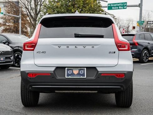 Used 2026 Volvo XC40 B5 Plus w/ Protection Package Premier AWD/4WD image 5