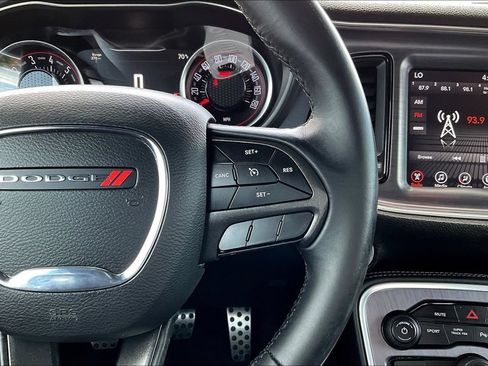Used 2017 Dodge Challenger R/T Scat Pack RWD image 12