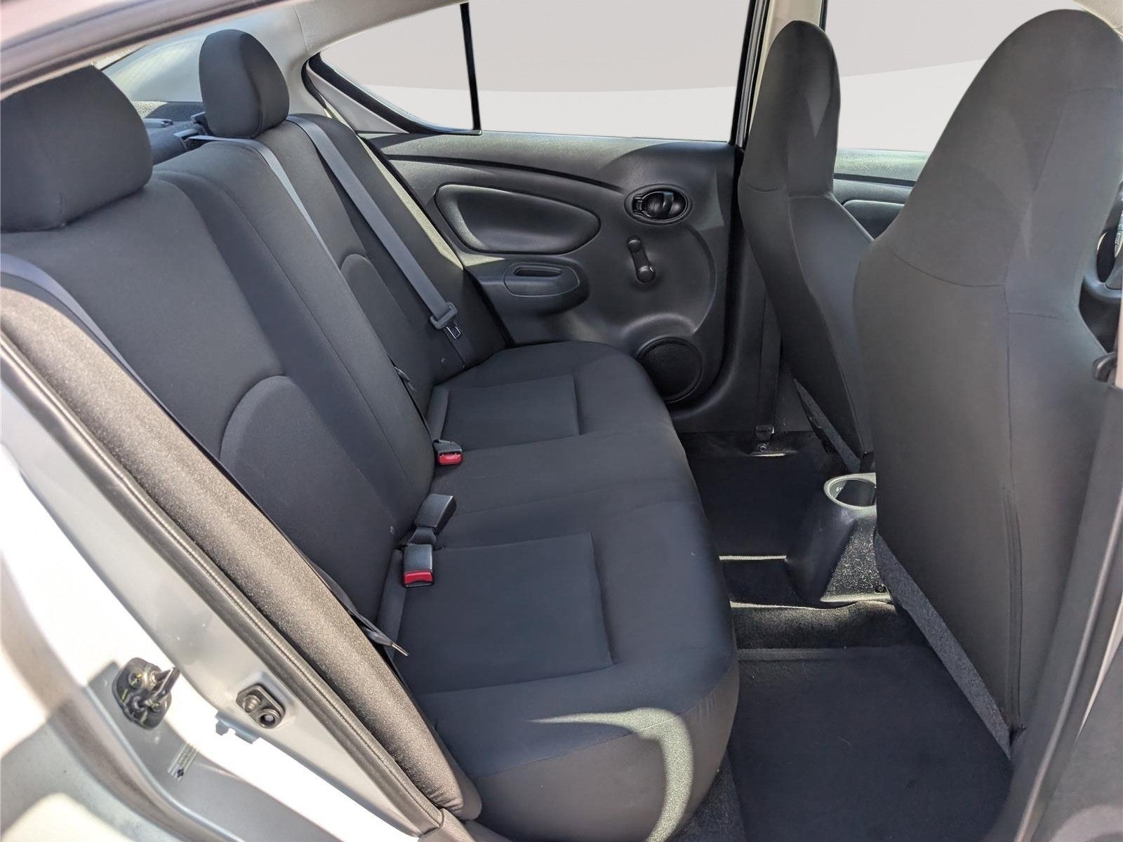 Used 2017 Nissan Versa S FWD image 11
