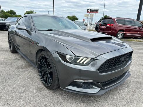Used 2016 Ford Mustang Premium RWD image 26