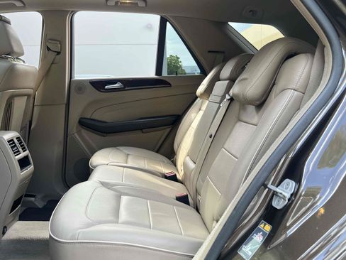 Used 2013 Mercedes-Benz ML 350 2WD image 27