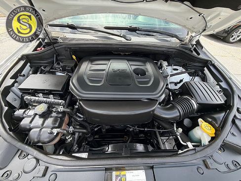 Used 2019 Jeep Grand Cherokee Laredo AWD/4WD image 29