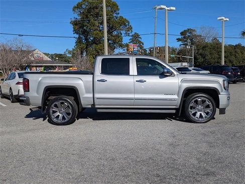 Used 2018 GMC Sierra 1500 Denali w/ Denali Ultimate Package image 4