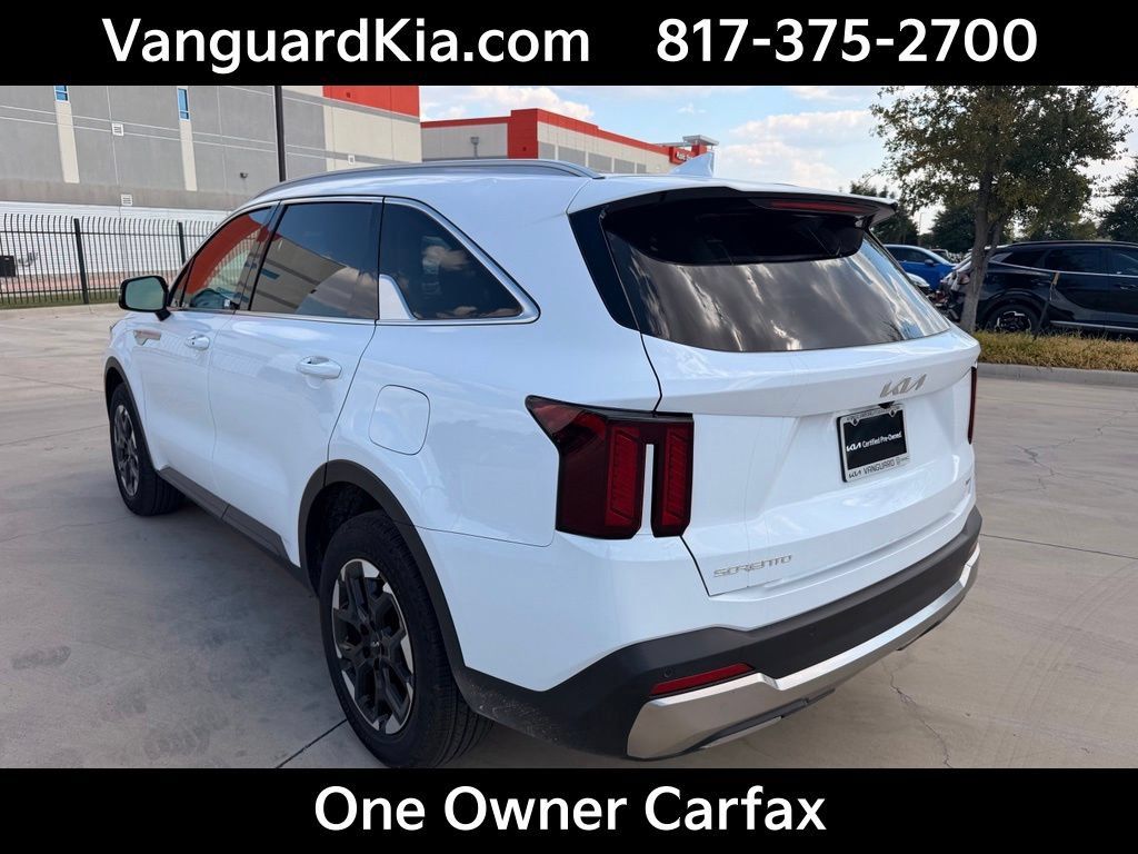 Certified 2026 Kia Sorento S AWD/4WD image 2