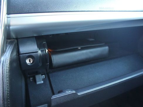 Used 2013 Toyota Camry SE FWD image 26