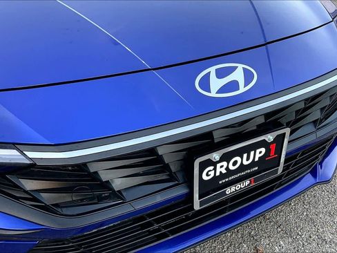 Used 2024 Hyundai Elantra SEL image 30