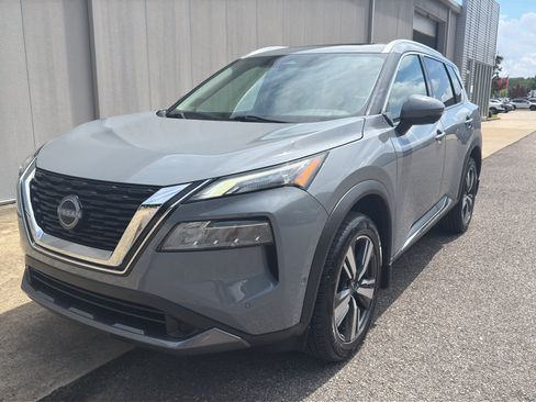 Certified 2023 Nissan Rogue SL w/ SL Premium Package FWD image 7