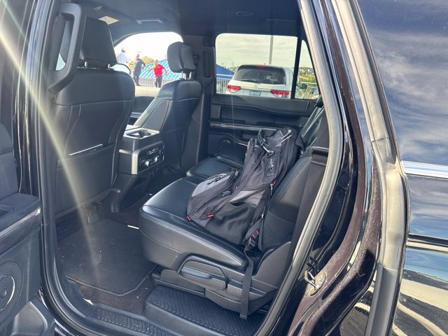 Used 2020 Ford Expedition Max XLT w/ Equipment Group 202A AWD/4WD image 7