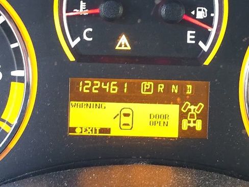 Used 2015 Nissan Armada Platinum image 5