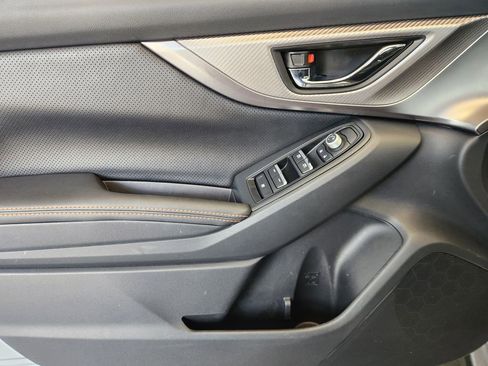 Used 2023 Subaru Crosstrek 2.5i Limited AWD/4WD image 24