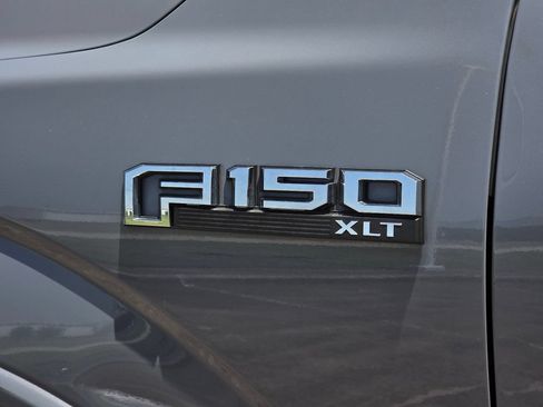 Used 2020 Ford F150 XLT w/ Equipment Group 302A Luxury AWD/4WD image 8