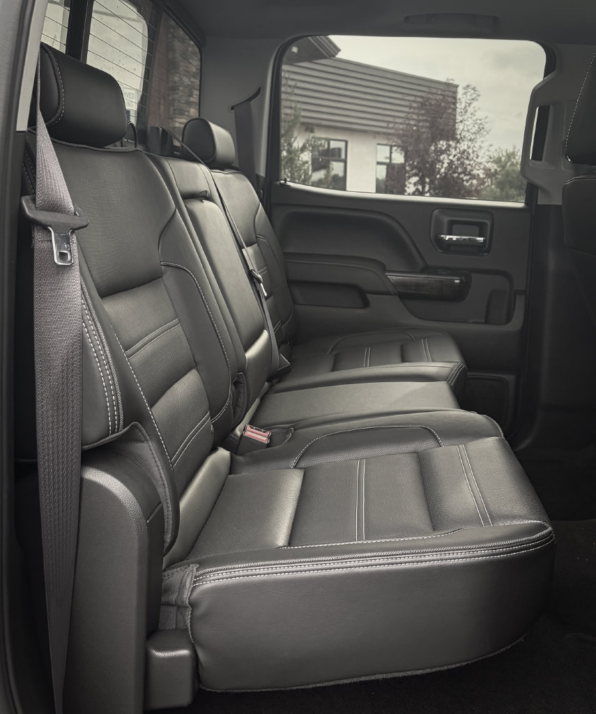Used 2016 GMC Sierra 3500 Denali w/ Duramax Plus Package AWD/4WD image 31