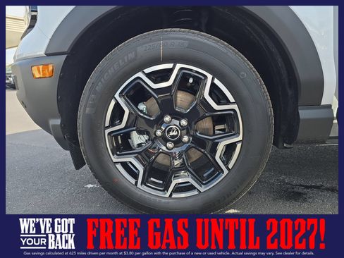 New 2025 Ford Bronco Sport Outer Banks w/ Outer Banks Tech Package+ AWD/4WD image 29